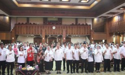 BKPP Kota Semarang Gelar Penyerahan 124 SK Pensiun dan Pelepasan 69 Calon Jamaah Haji Pegawai ASN