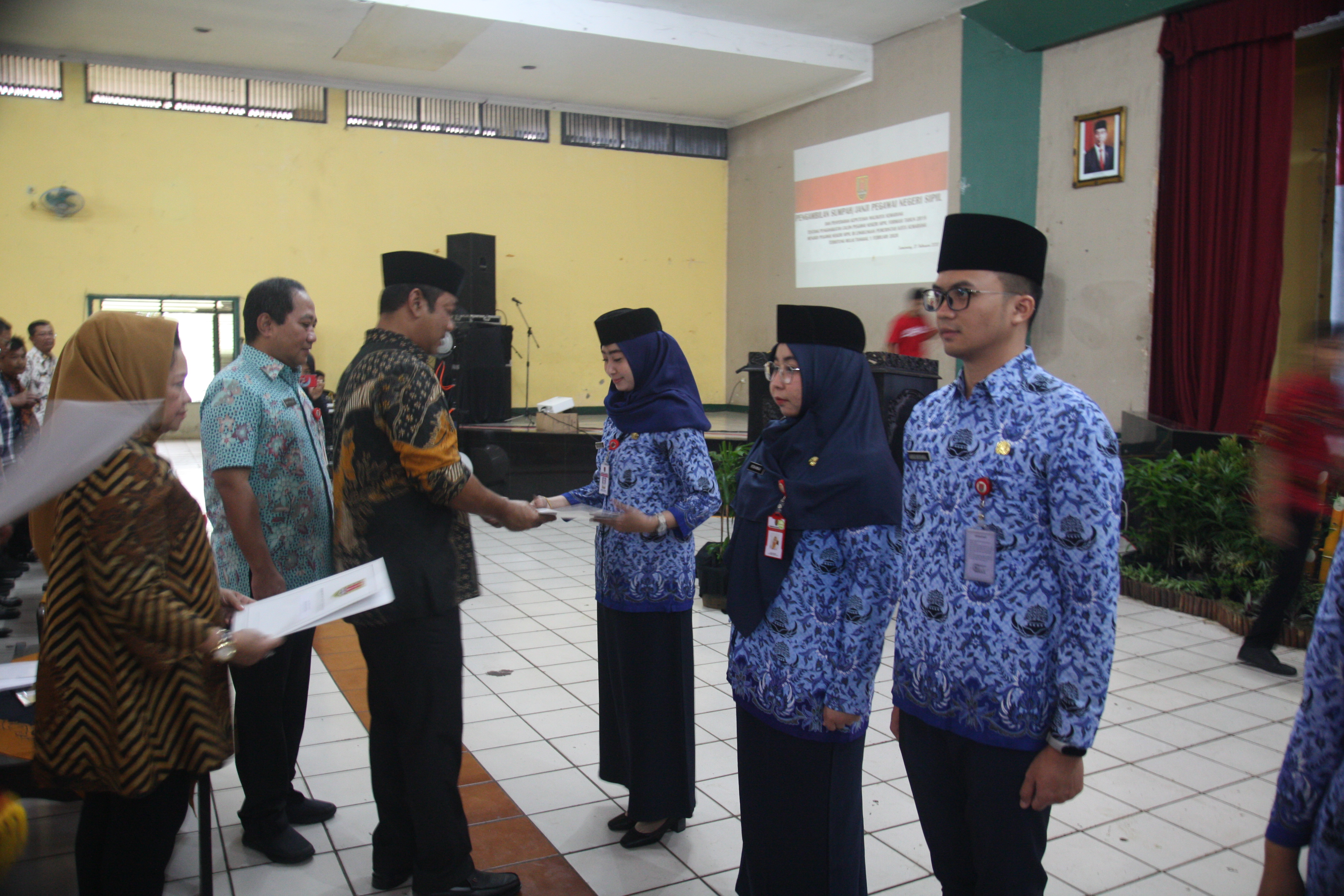 Pengambilan Sumpah/Janji dan Penyerahan Keputusan Walikota Semarang tentang Pengangkatan CPNS Formasi Tahun 2018 menjadi PNS di lingkungan Pemerintah Kota Semarang